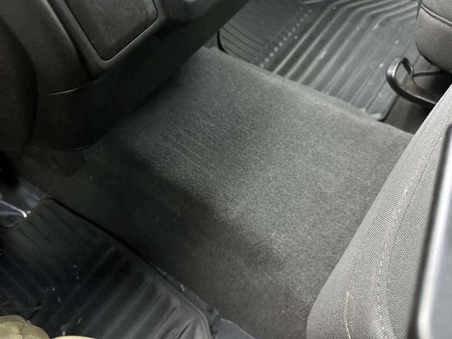 2021 Chevrolet Silverado 1500 Custom Trail Boss 4x4 4dr Crew Cab 5.8 ft. SB - 22952513 - 44