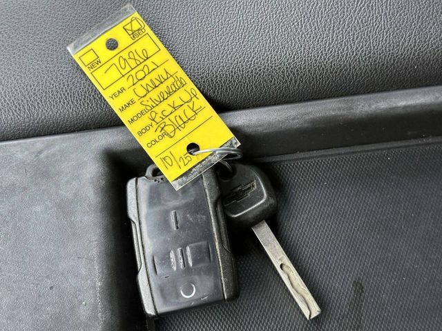 2021 Chevrolet Silverado 1500 Custom Trail Boss 4x4 4dr Crew Cab 5.8 ft. SB - 22952513 - 48