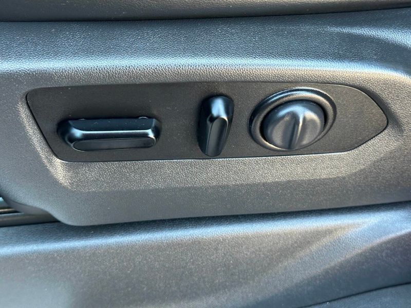 2021 Chevrolet Silverado 1500 High Country 4x4 4dr Crew Cab 6.6 ft. SB - 22927352 - 19