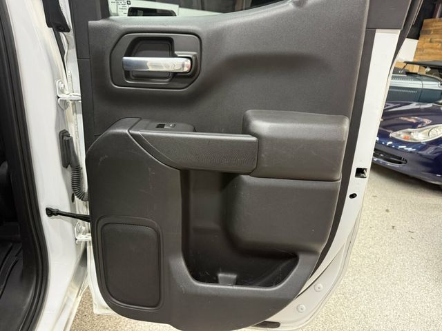 2021 Chevrolet Silverado 1500 Local Trade/4x4/Custom Pkg/Remote Engine Start/Rear Camera - 23098100 - 24