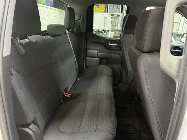 2021 Chevrolet Silverado 1500 Local Trade/4x4/Custom Pkg/Remote Engine Start/Rear Camera - 23098100 - 26