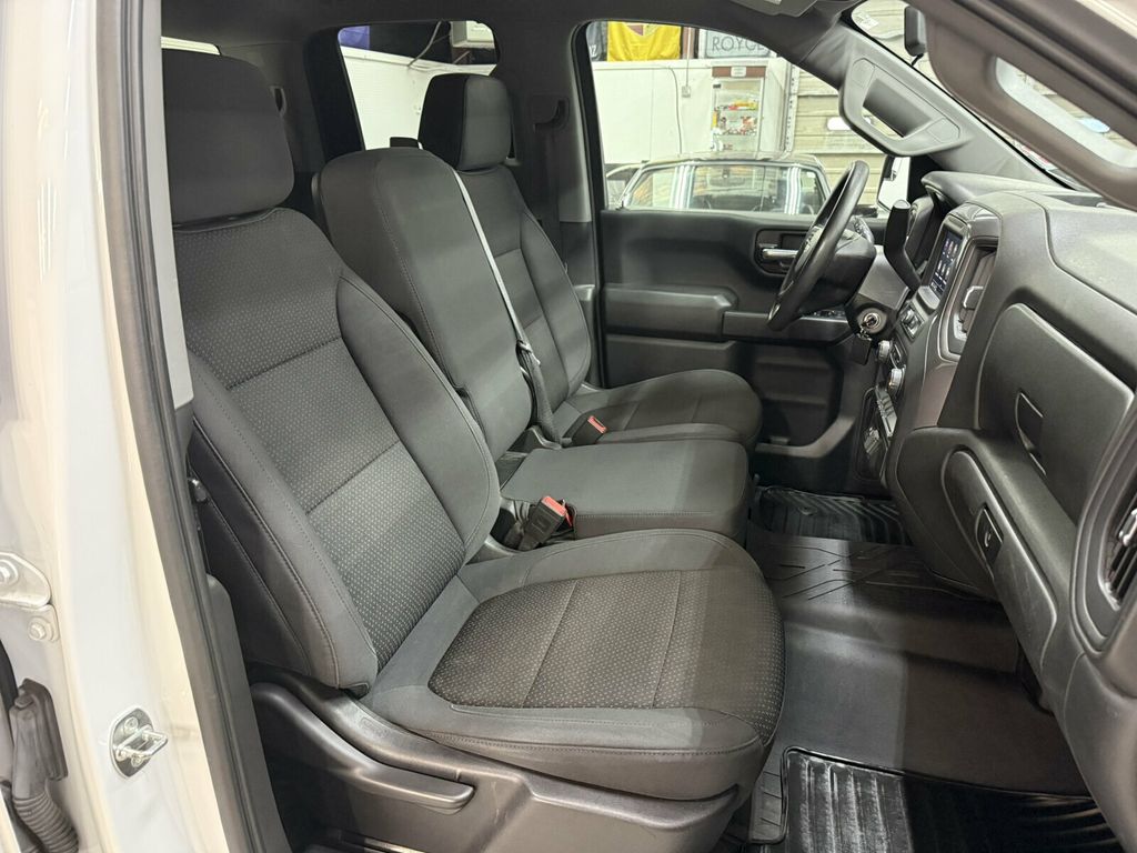 2021 Chevrolet Silverado 1500 Local Trade/4x4/Custom Pkg/Remote Engine Start/Rear Camera - 23098100 - 29