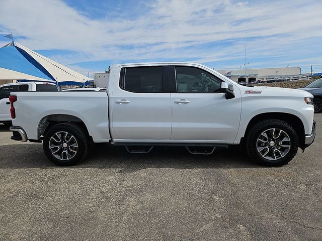 2021 Chevrolet Silverado 1500 LT - 23039876 - 4