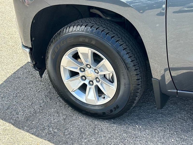 2021 Chevrolet Silverado 1500 LT photo 10