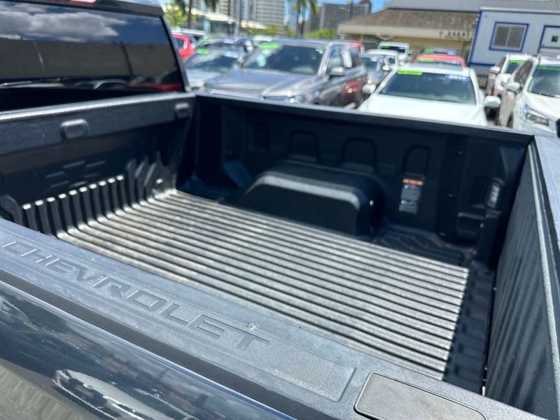 2021 Chevrolet Silverado 1500 LT photo 18