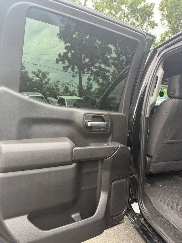 2021 Chevrolet Silverado 1500 LT - 23046733 - 12