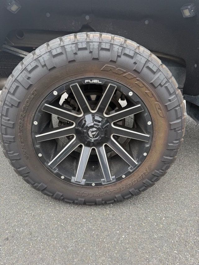 2021 Chevrolet Silverado 1500 LT - 23046733 - 21