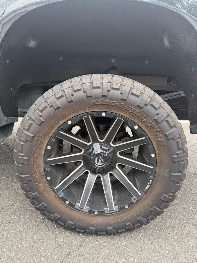 2021 Chevrolet Silverado 1500 LT - 23046733 - 22