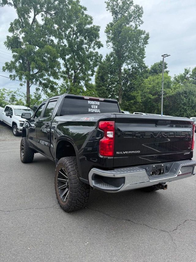 2021 Chevrolet Silverado 1500 LT - 23046733 - 3