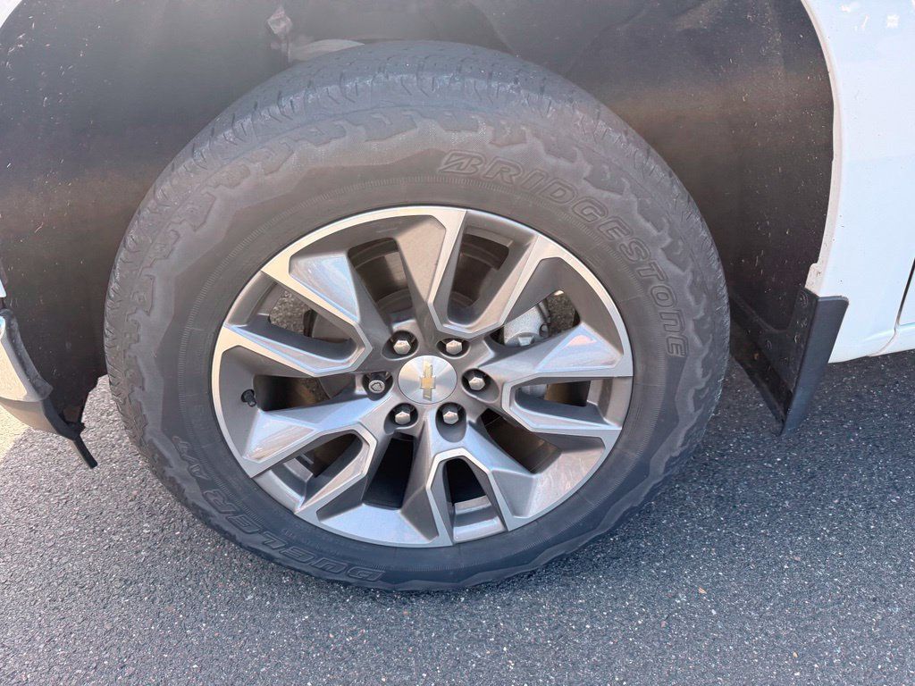 2021 Chevrolet Silverado 1500 LT - 23090518 - 13