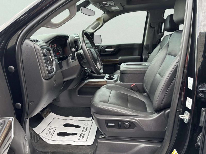 2021 Chevrolet Silverado 1500 RST 4x4 4dr Crew Cab 6.6 ft. SB - 23039959 - 12