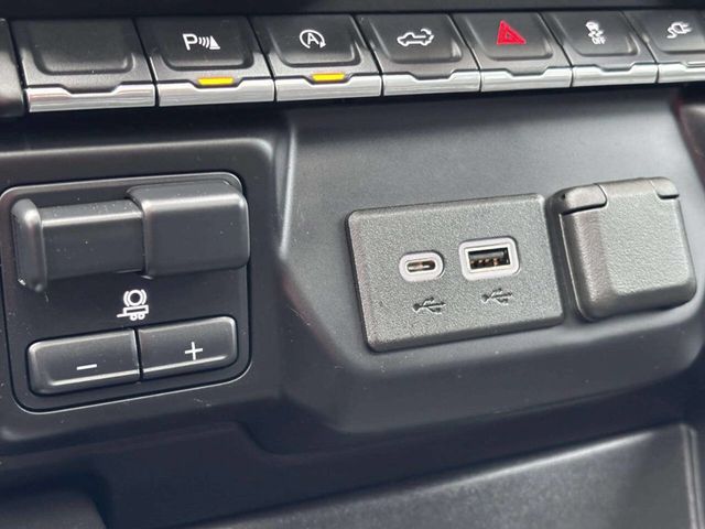 2021 Chevrolet Silverado 1500 RST 4x4 4dr Crew Cab 6.6 ft. SB - 23039959 - 35