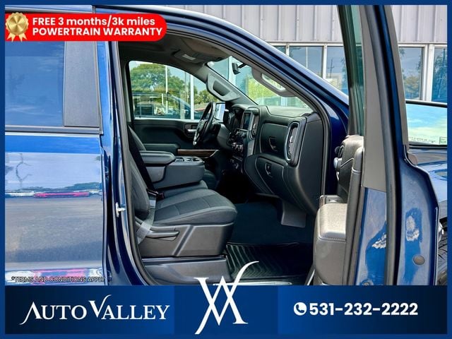 2021 Chevrolet Silverado 1500 Crew Cab LT Pickup 4D 5 3/4 ft - 22938983 - 16