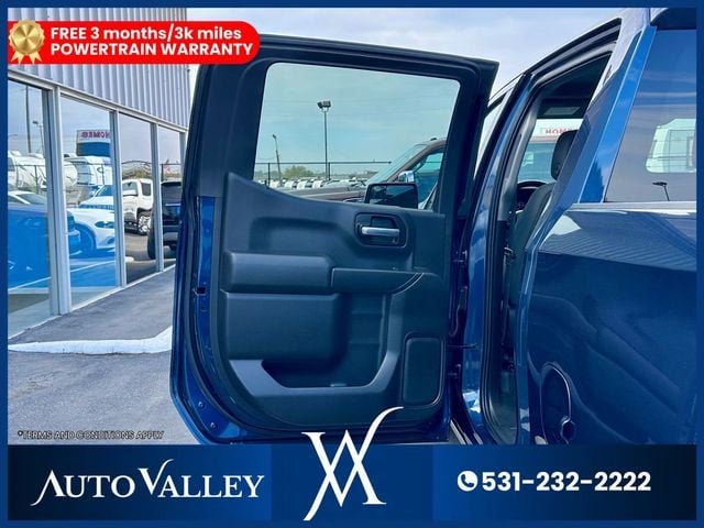 2021 Chevrolet Silverado 1500 Crew Cab LT Pickup 4D 5 3/4 ft - 22938983 - 19