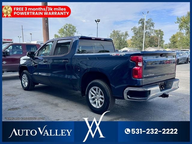 2021 Chevrolet Silverado 1500 Crew Cab LT Pickup 4D 5 3/4 ft - 22938983 - 4