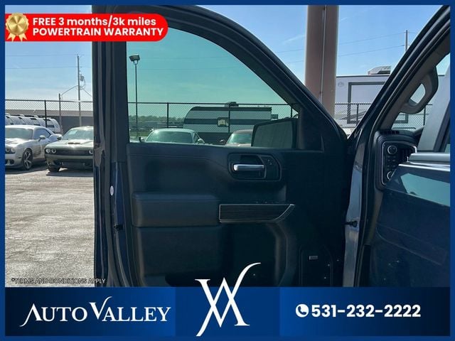 2021 Chevrolet Silverado 1500 Crew Cab RST Pickup 4D 5 3/4 ft - 23023319 - 11