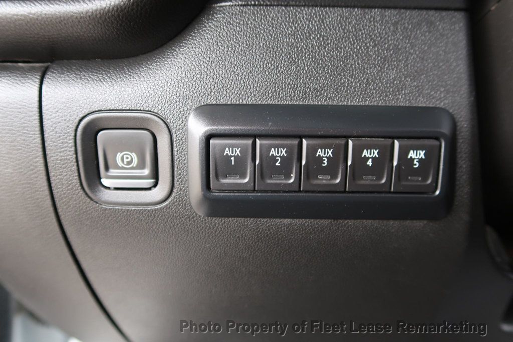 2021 Chevrolet Silverado 2500HD Silverado 2500 4WD Crew Cab LWB - 22938824 - 32