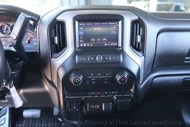 2021 Chevrolet Silverado 2500HD Silverado 2500 4WD Crew Cab Utility - 22972635 - 28