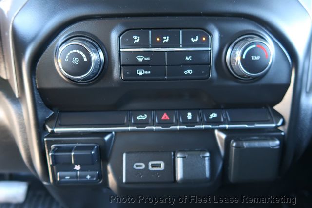 2021 Chevrolet Silverado 2500HD Silverado 2500 4WD Crew Cab Utility - 22972635 - 32