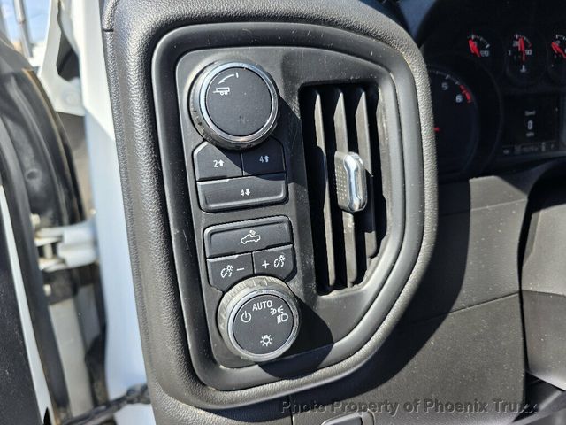 2021 Chevrolet Silverado 3500HD  - 23008750 - 17
