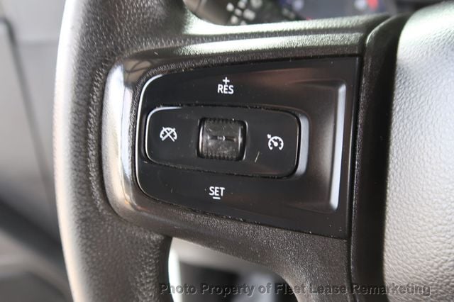 2021 Chevrolet Silverado 3500HD Silverado 3500HD 4WD Dbl Cab Cab Chassic DRW - 22987428 - 28
