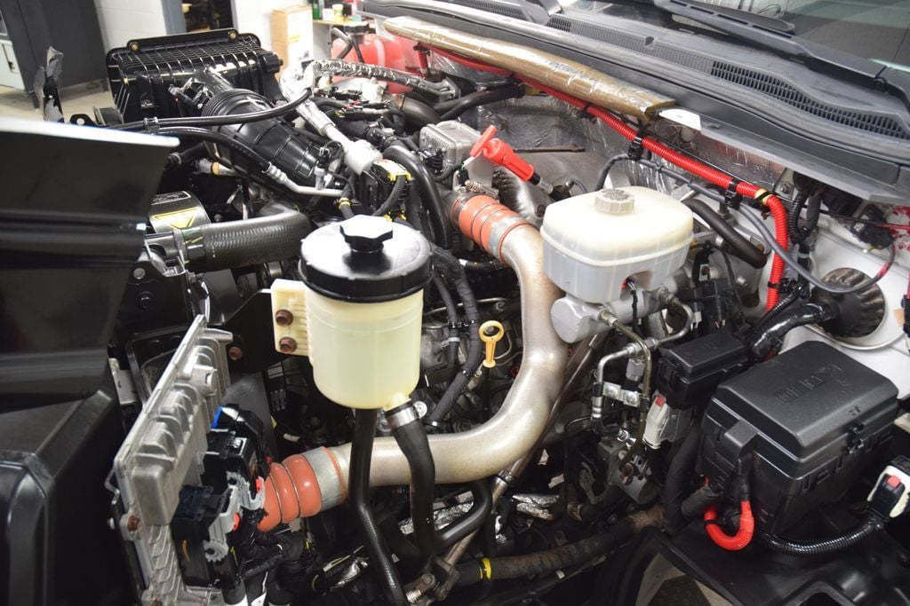 2021 Chevrolet Silverado 5500HD Work Truck - 23051877 - 18