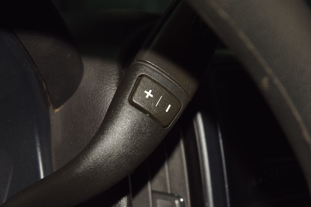 2021 Chevrolet Silverado 5500HD Work Truck - 23051877 - 25