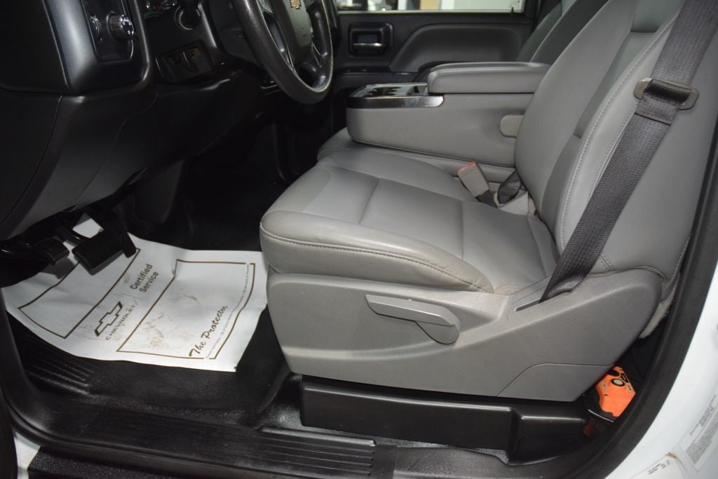 2021 Chevrolet Silverado 5500HD Work Truck - 23051877 - 26