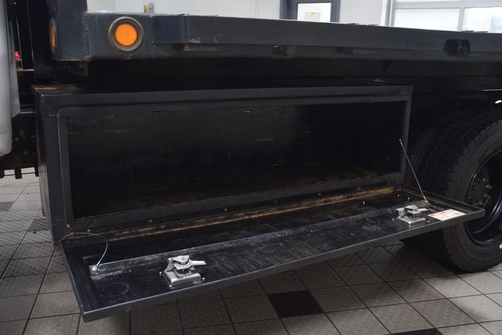 2021 Chevrolet Silverado 5500HD Work Truck - 23051877 - 34