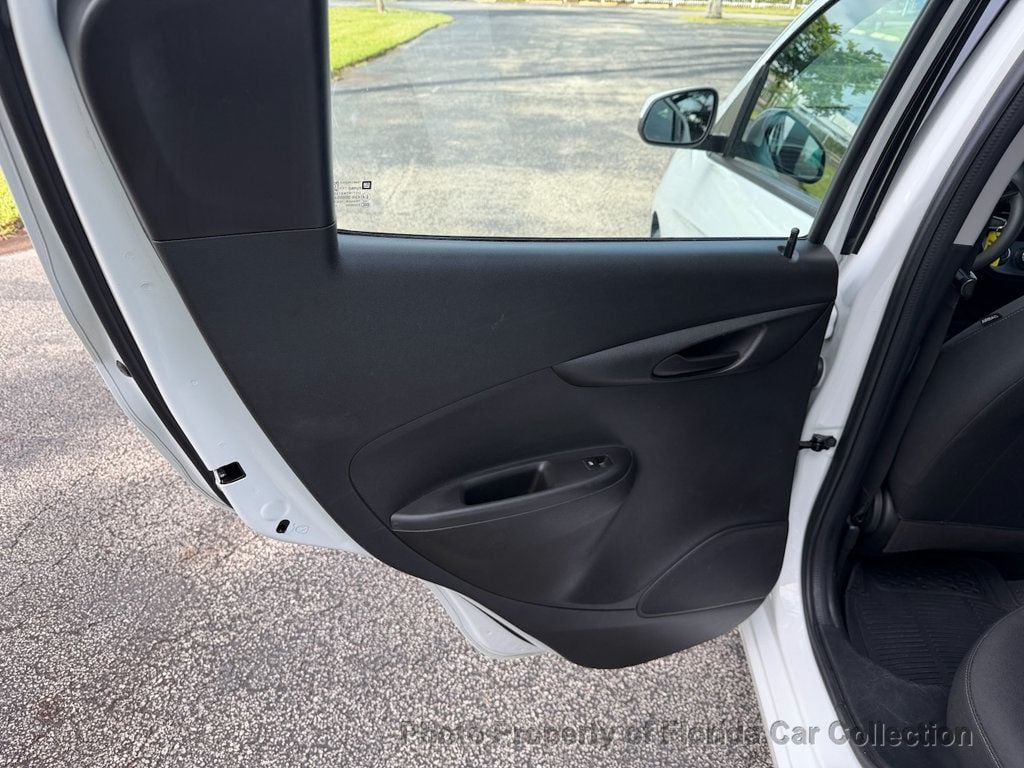 2021 Chevrolet Spark 4-Door Hatchback 1LT - 22938823 - 58