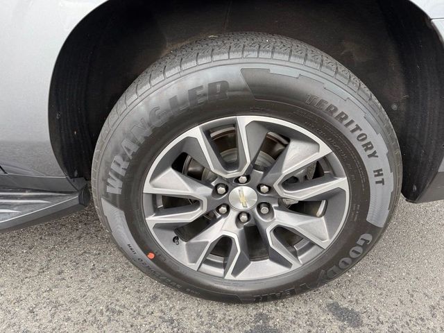 2021 Chevrolet Suburban 4WD 4dr LT - 23078668 - 10