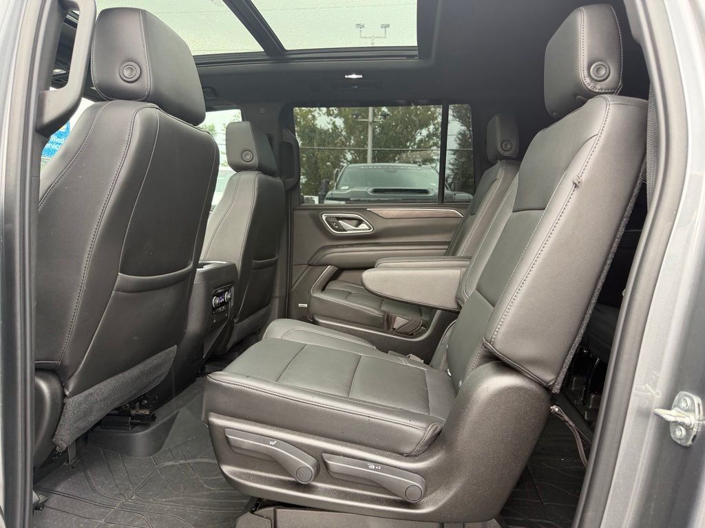 2021 Chevrolet Suburban 4WD 4dr LT - 23078668 - 18