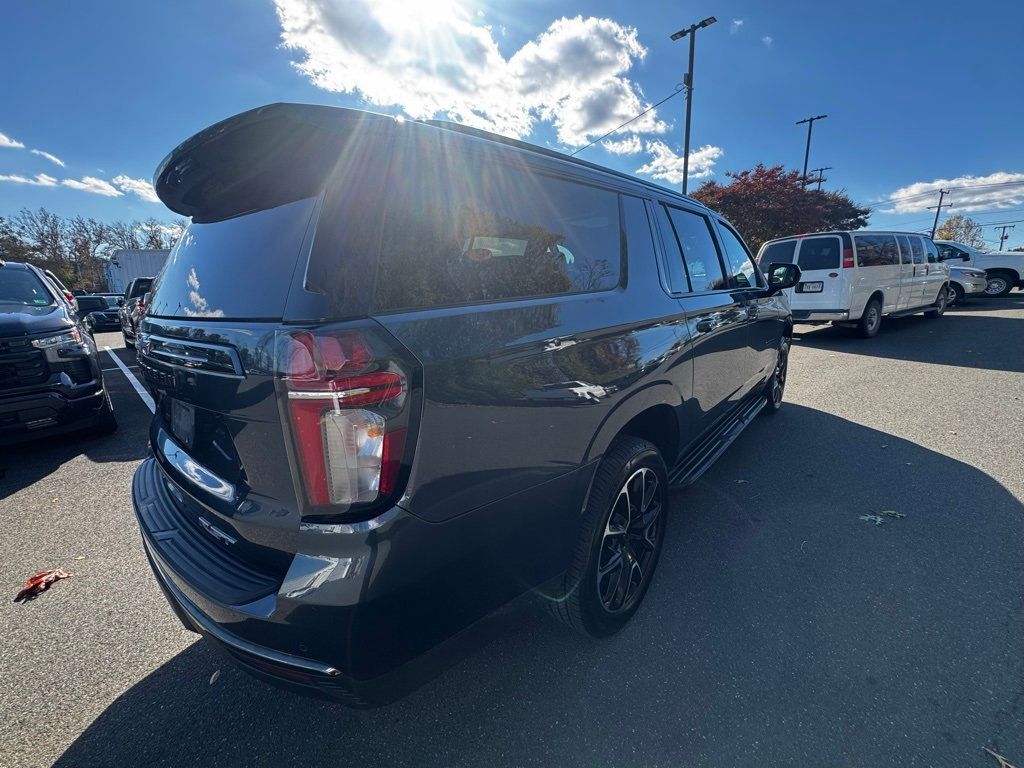 2021 Chevrolet Suburban 4WD 4dr RST - 22940308 - 28