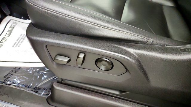2021 Chevrolet Suburban 4WD 4dr Z71 w/ Rear Media & Nav, Panoramic Sunroof - 23094549 - 11