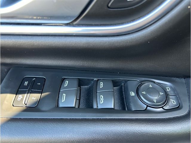 2021 Chevrolet Suburban LT 4WD LEATHER PACKAGE BACK UP CAM 1 OWNER CLEAN - 22993411 - 12