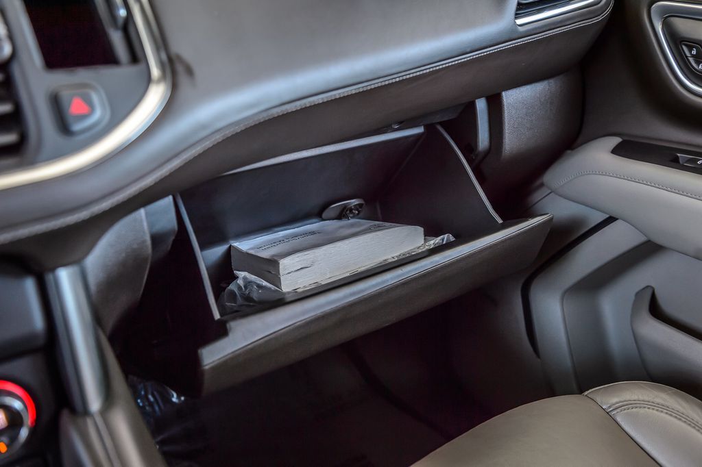 2021 Chevrolet Suburban SUBURBAN LT - NAV - BACKUP CAM - THIRD ROW - SUPER CLEAN - 23011296 - 33