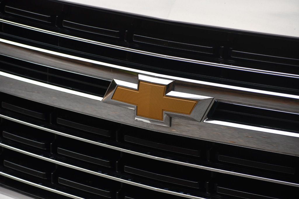 2021 Chevrolet Tahoe LT photo 3