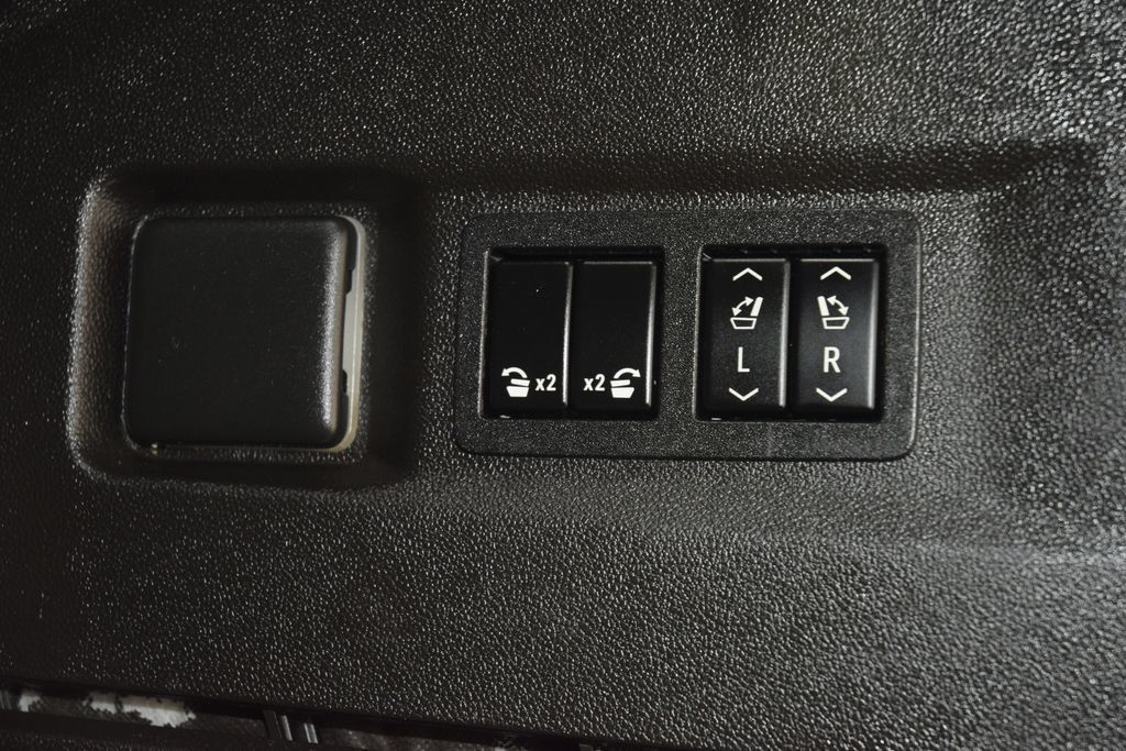 2021 Chevrolet Tahoe 4WD 4dr Premier - 23027606 - 23