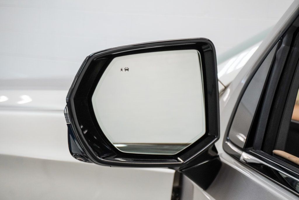 2021 Chevrolet Tahoe Premier photo 16
