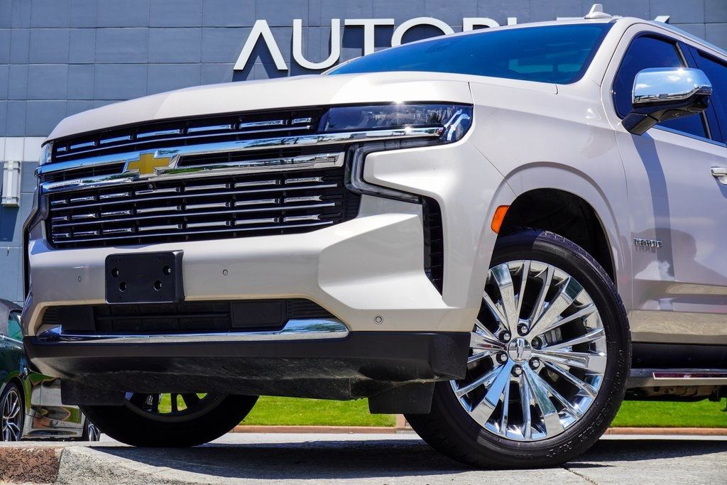 2021 Chevrolet Tahoe Premier photo 2