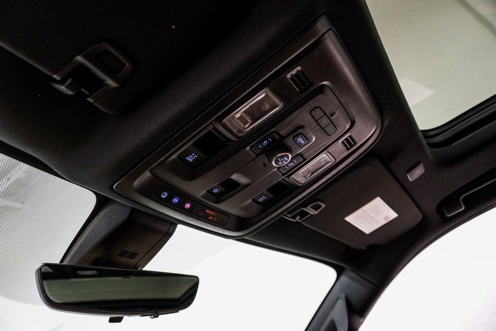 2021 Chevrolet Tahoe Premier photo 39