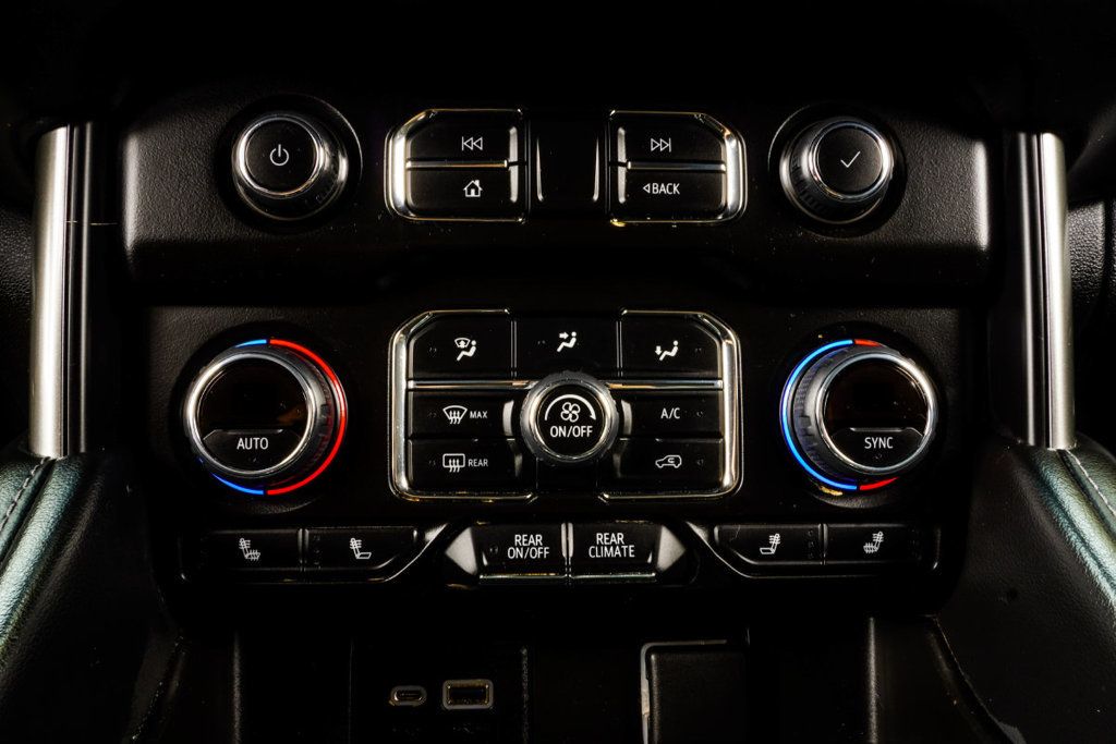Chevrolet Tahoe photo 22