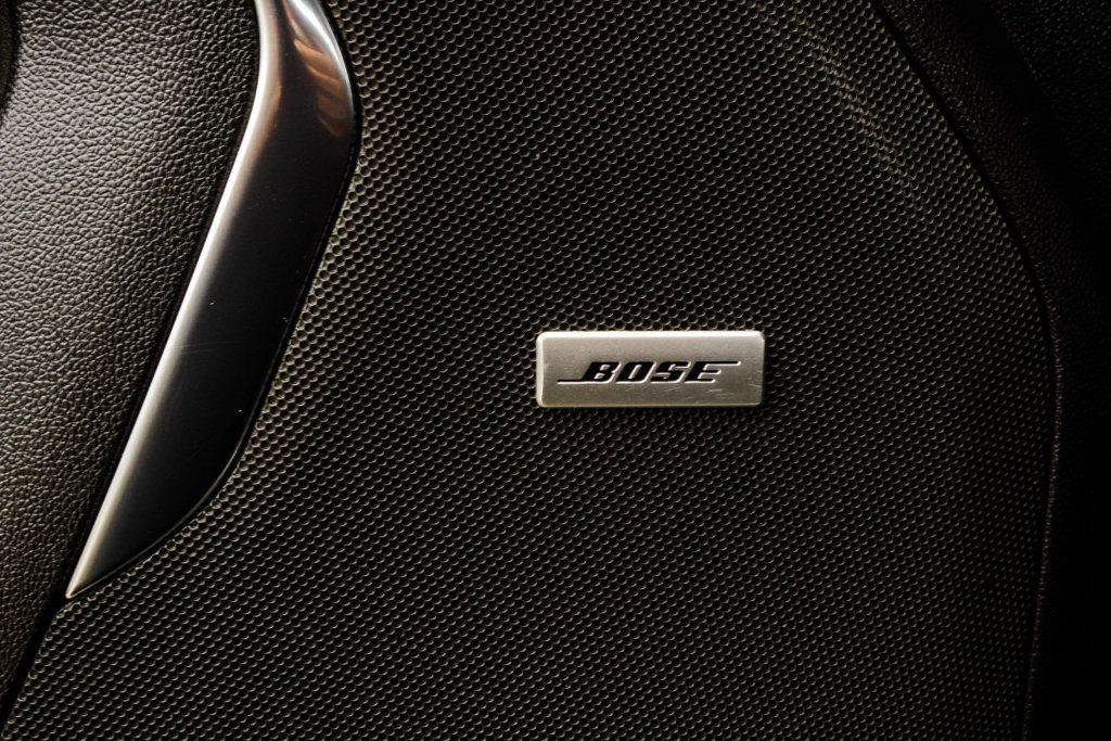 Chevrolet Tahoe photo 23