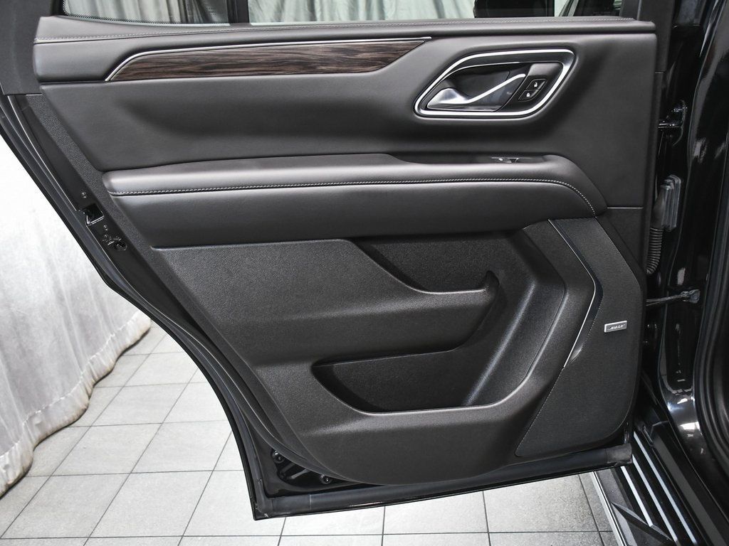2021 Chevrolet Tahoe LT photo 12