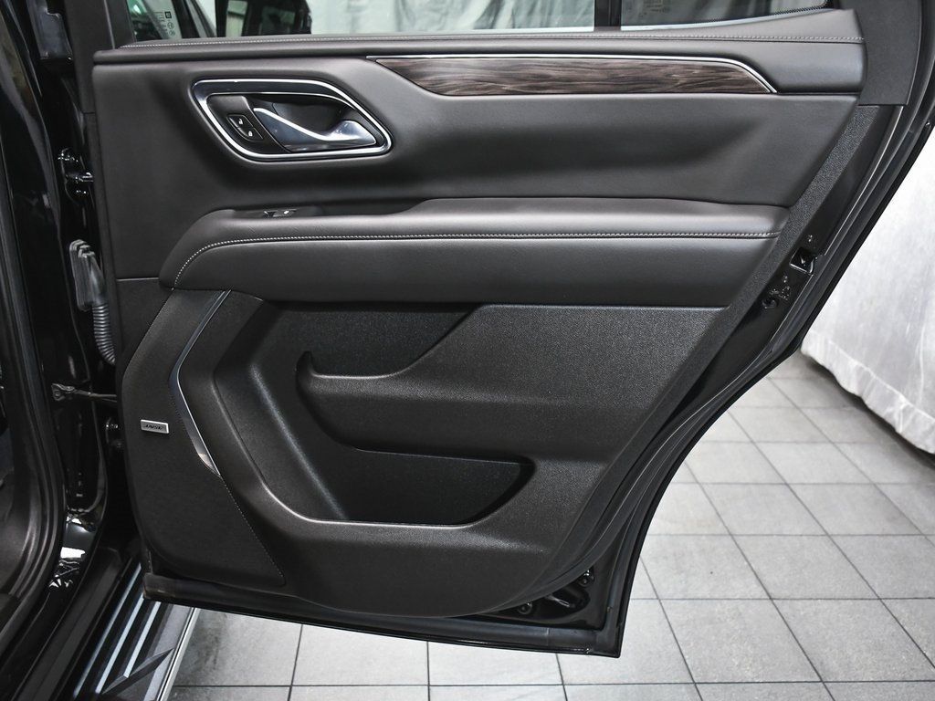 2021 Chevrolet Tahoe LT photo 13