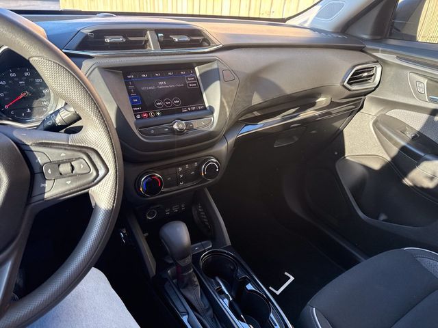 2021 Chevrolet Trailblazer FWD 4dr LS - 23093705 - 13