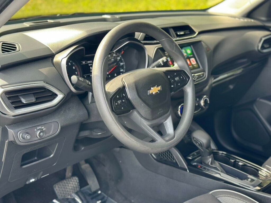 2021 Chevrolet Trailblazer LS photo 13