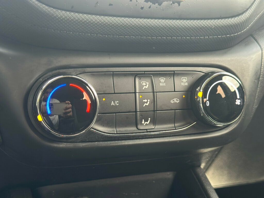 2021 Chevrolet Trailblazer LS photo 32
