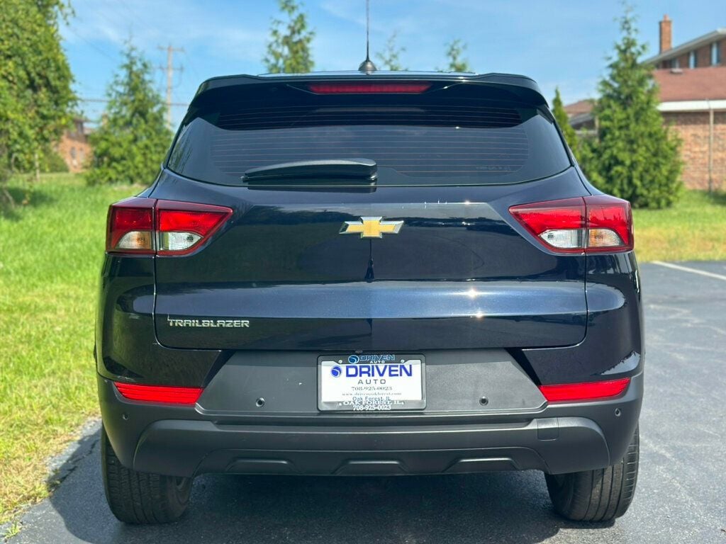 2021 Chevrolet Trailblazer LS photo 4