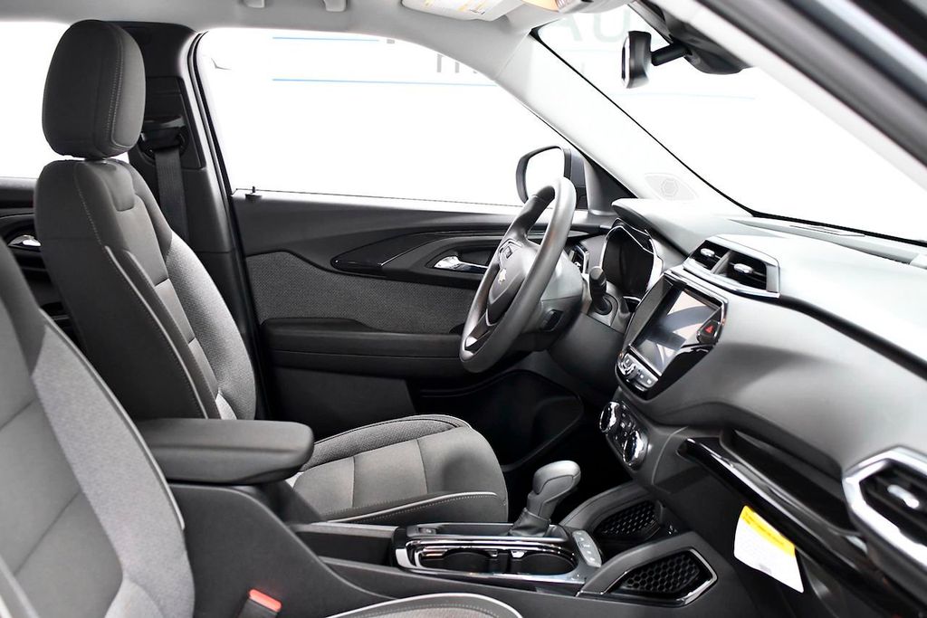 2021 Chevrolet Trailblazer FWD 4dr LT - 22170758 - 15